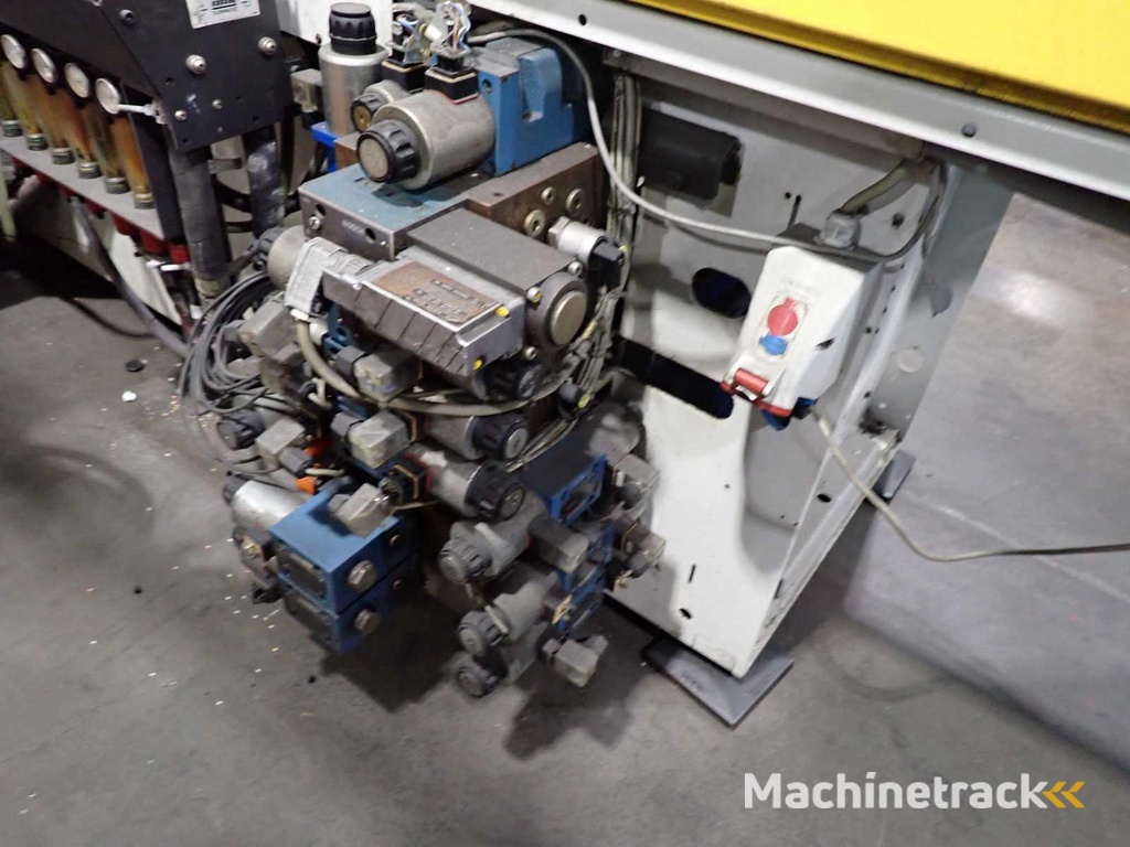ARBURG 320 C 600-250 spuitgietmachine