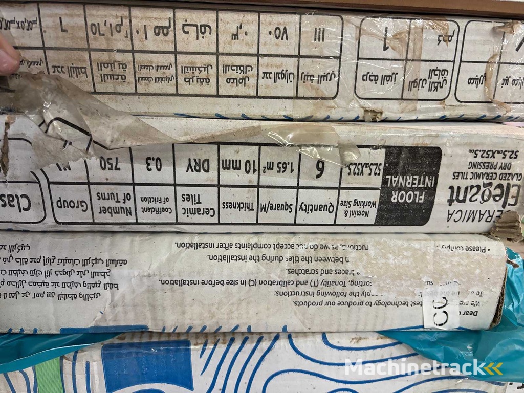 37,5m2 10mm ceramic tiles - CERAMICA ELEGANT - 52,5x52,5cm