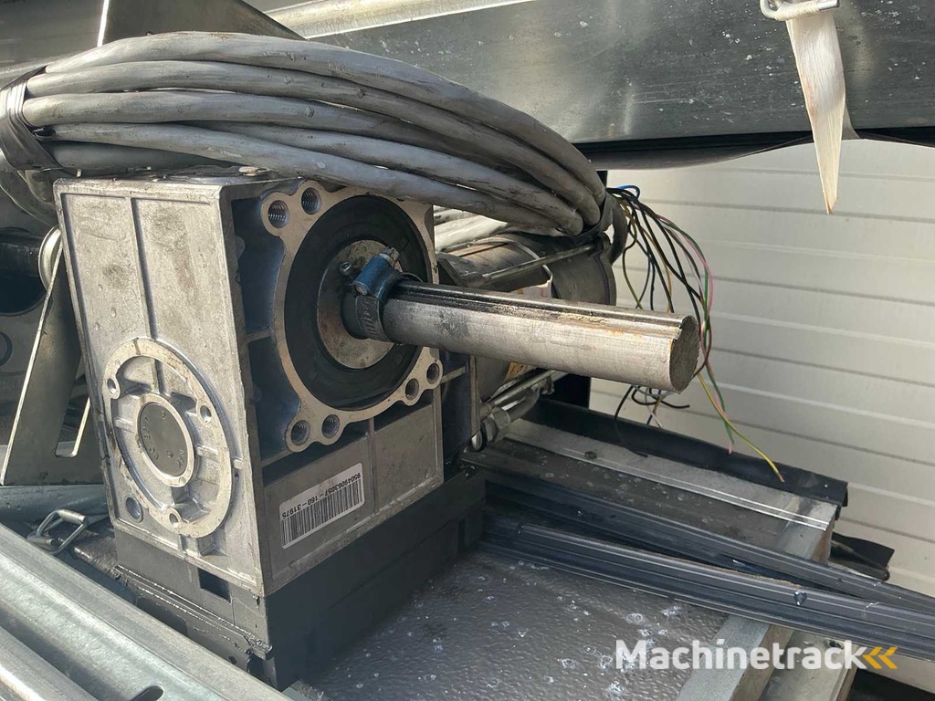 Overheaddeur (4,50x4,67 mtr)