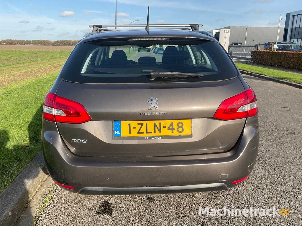 2015 Peugeot 308 SW 1.2 PureTech Active Personenauto