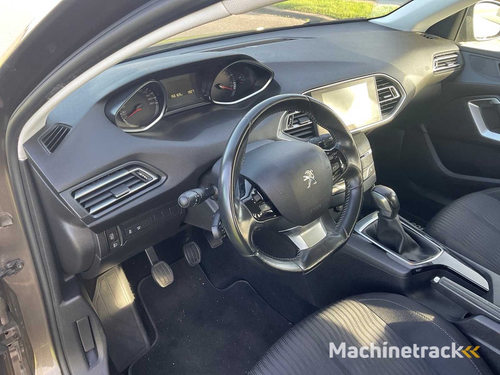 2015 Peugeot 308 SW 1.2 PureTech Active Personenauto