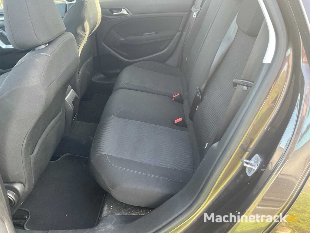 2015 Peugeot 308 SW 1.2 PureTech Active Personenauto