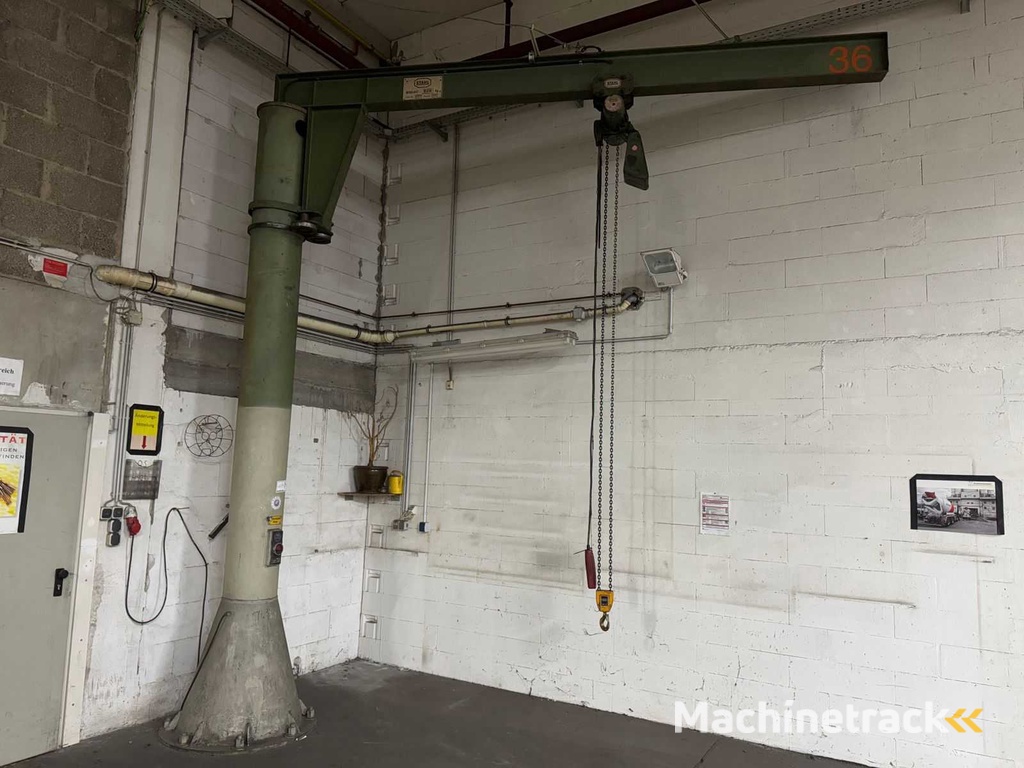 STAHL - Zwenkkraan op kolom