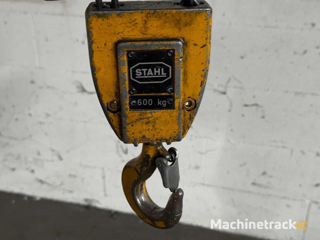 STAHL - Zwenkkraan op kolom