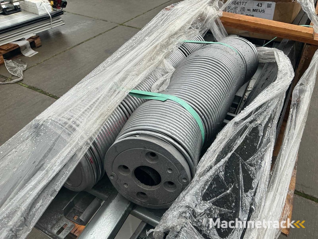 Sektionaltor (2.20x3.75 mtr) unbenutzt