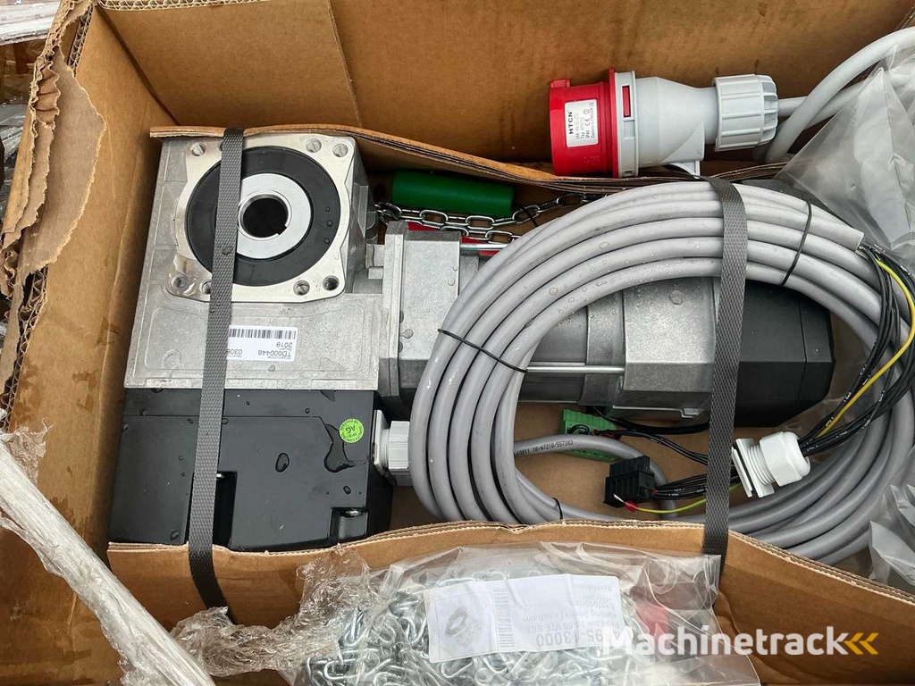 Sektionaltor (2.20x3.75 mtr) unbenutzt