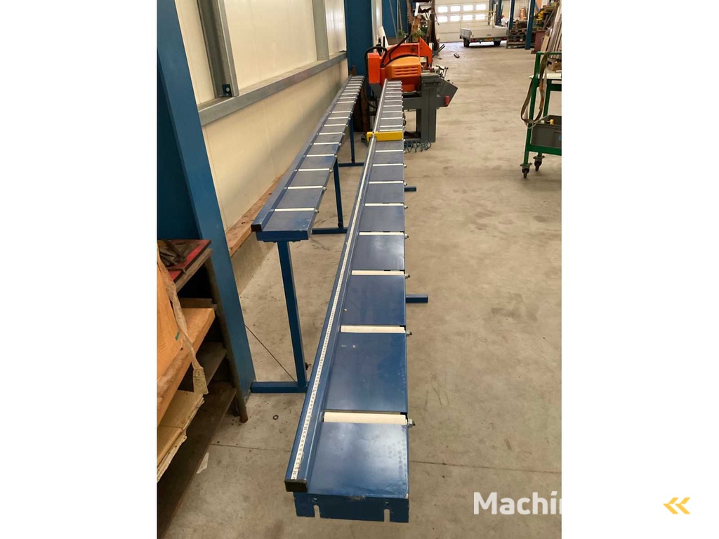 Tekna Crosscut Circular Saw Achine with On-Discharge Roller Conveyor