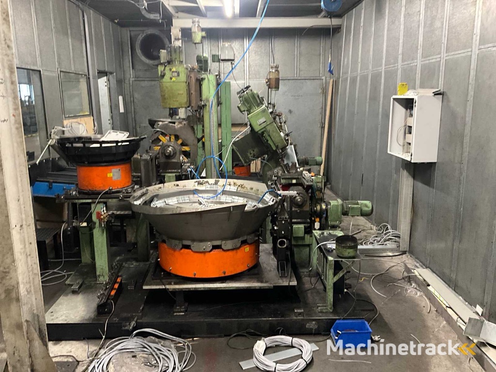 Hüller Hille UG12 Locking claw tapping machine (4x)