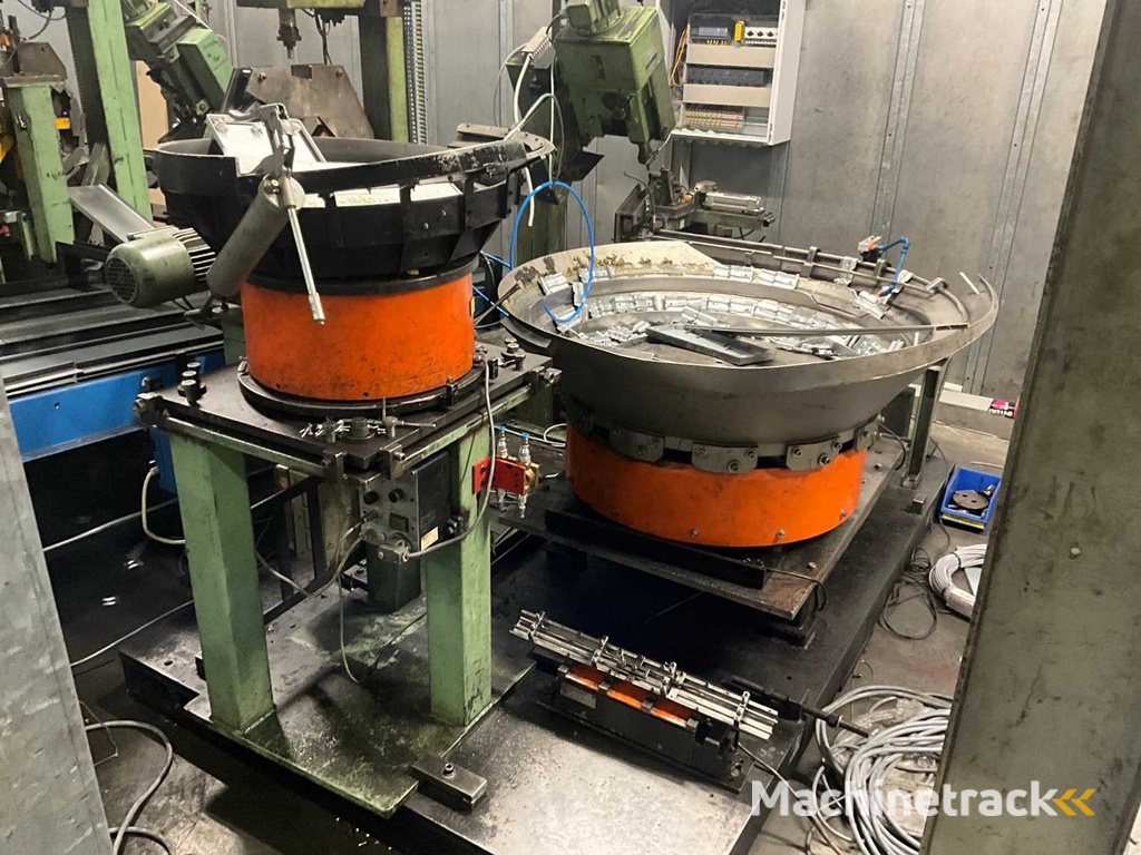 Hüller Hille UG12 Locking claw tapping machine (4x)