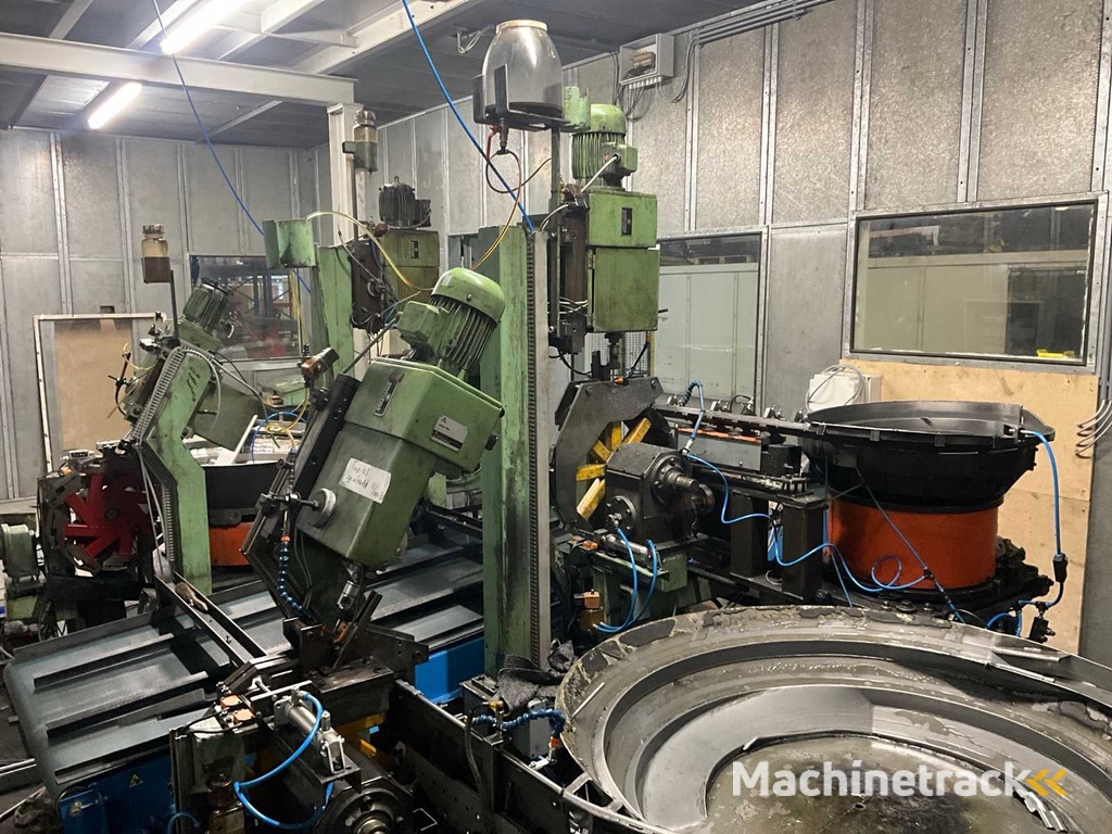 Hüller Hille UG12 Locking claw tapping machine (4x)