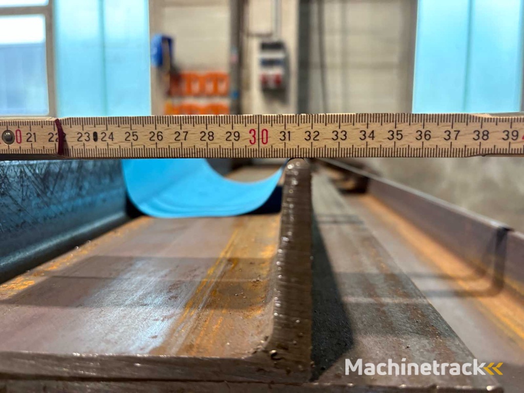 117x U-balk UPN160 S235JR