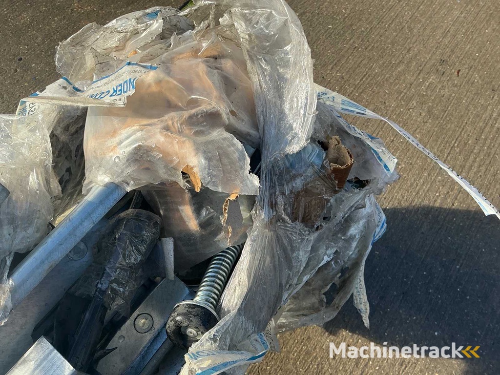 Overheaddeur (3,05x2,95 mtr)