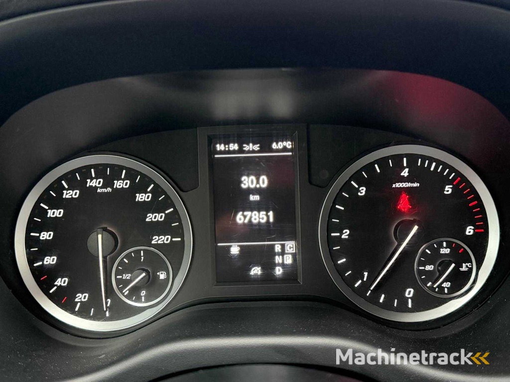 Uitgevoerde Mercedes Vito 116 Cdi lengte 3 hoogte 2 camera airco navigatie carplay 9 tronic automaat