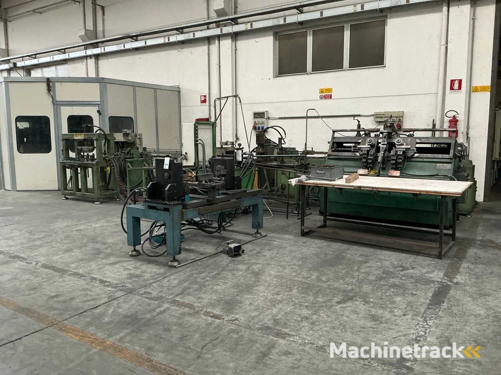 Werkplaatsresten en machines voor het buigen van buizen