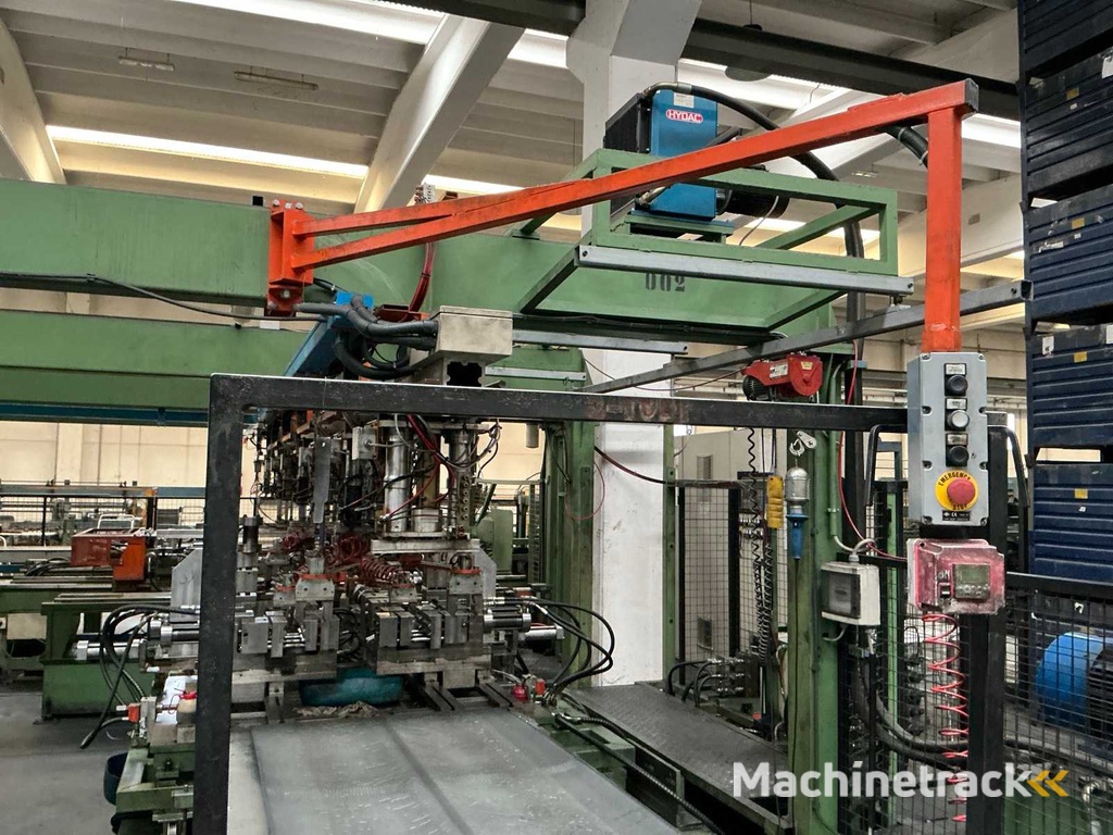 2004 - O.M.G. - Productielijn Buisoverdracht en verwerking met 6 stations (op maat)