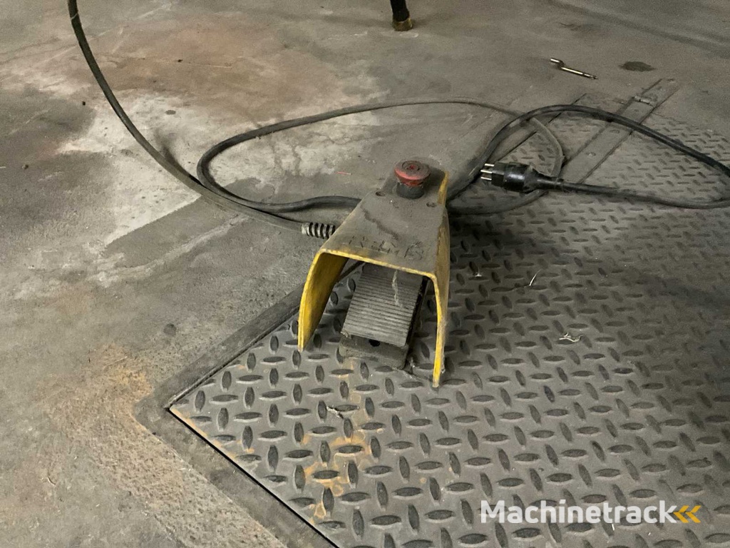 Rems 4020 draadsnijmachine