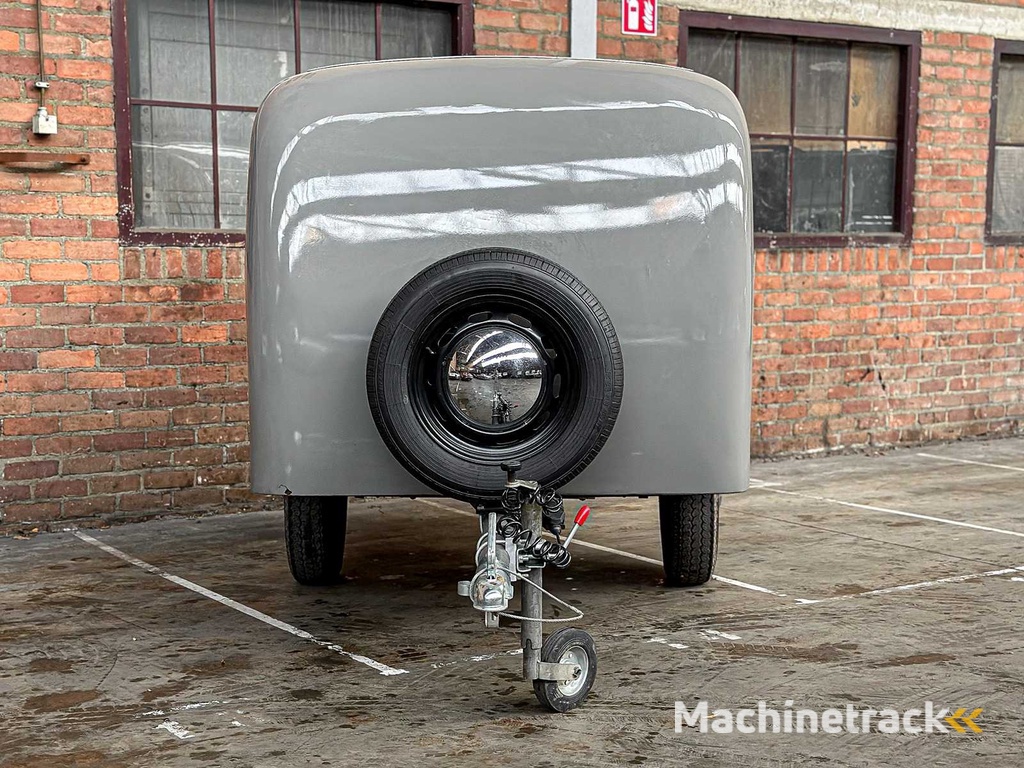 Pfefferkorn Leichenwagen Bestattungsinstitut 1955