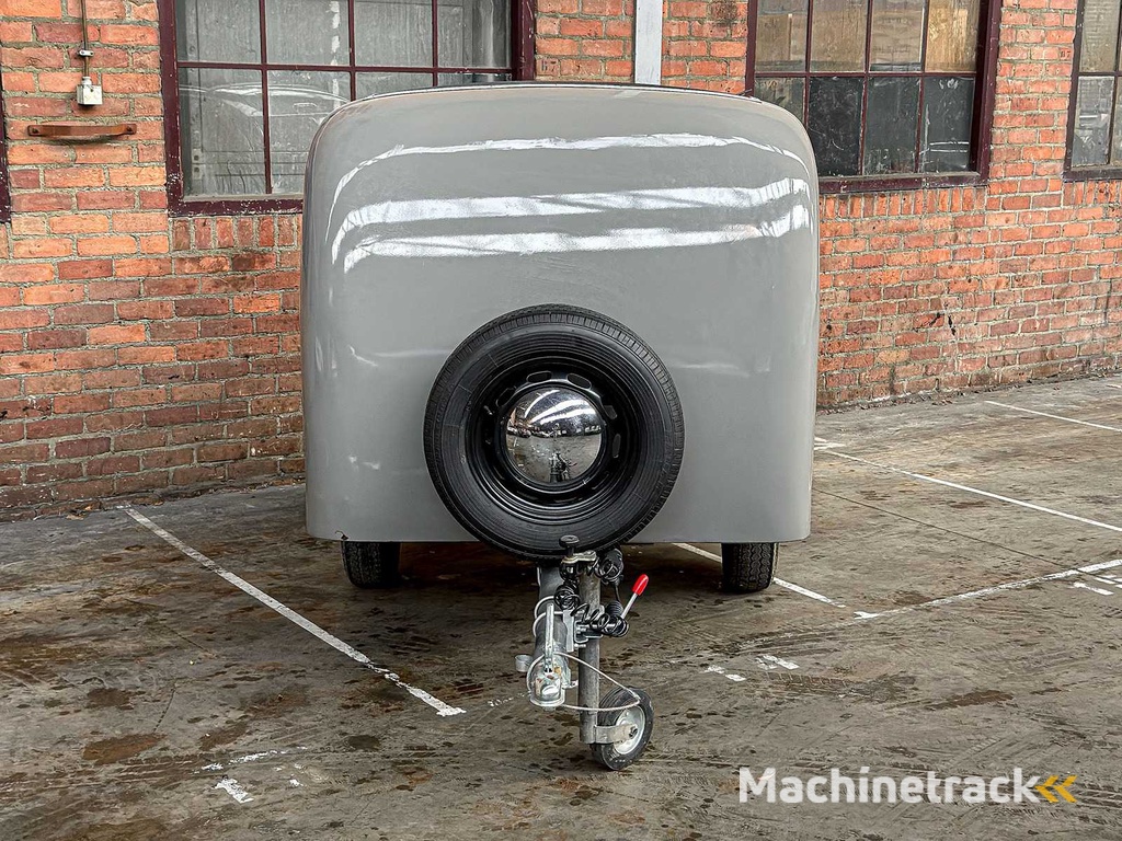 Pfefferkorn Leichenwagen Bestattungsinstitut 1955