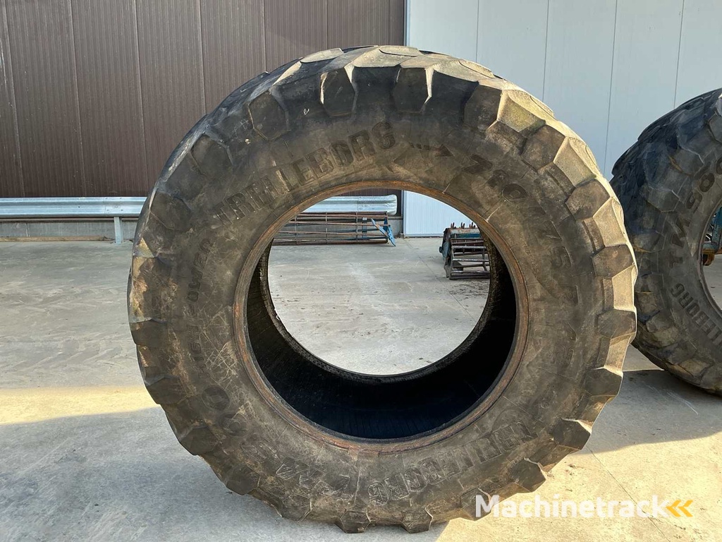 Trelleborg TM900 710/75R42 Band, wiel en velg