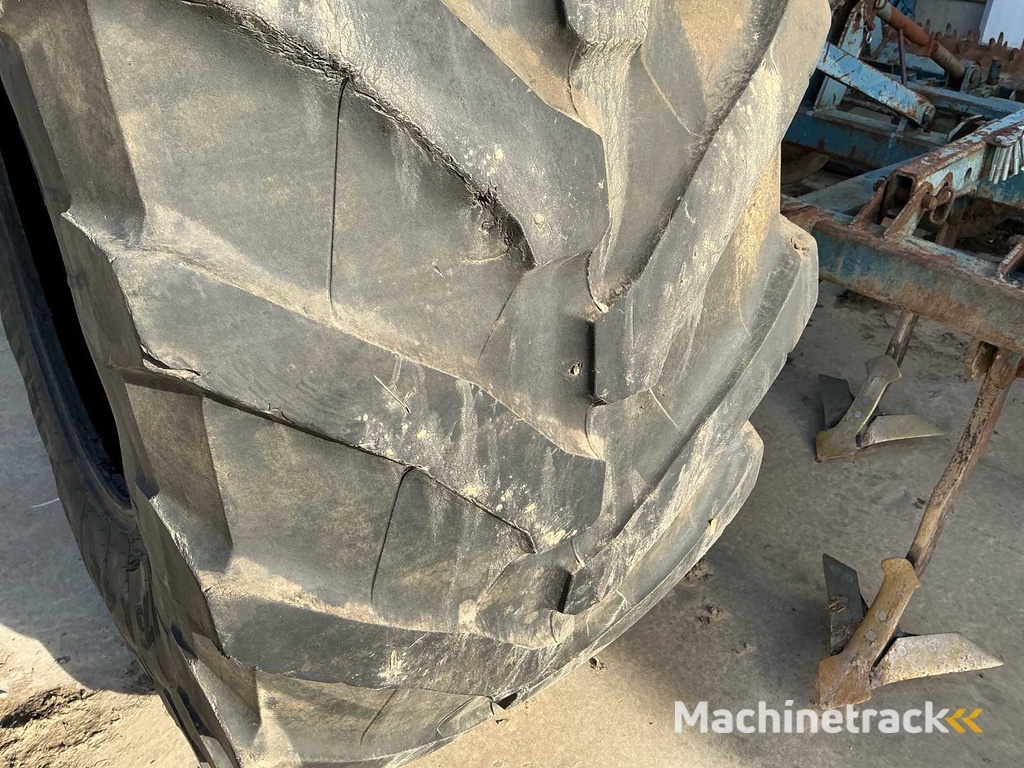 Trelleborg TM900 710/75R42 Band, wiel en velg