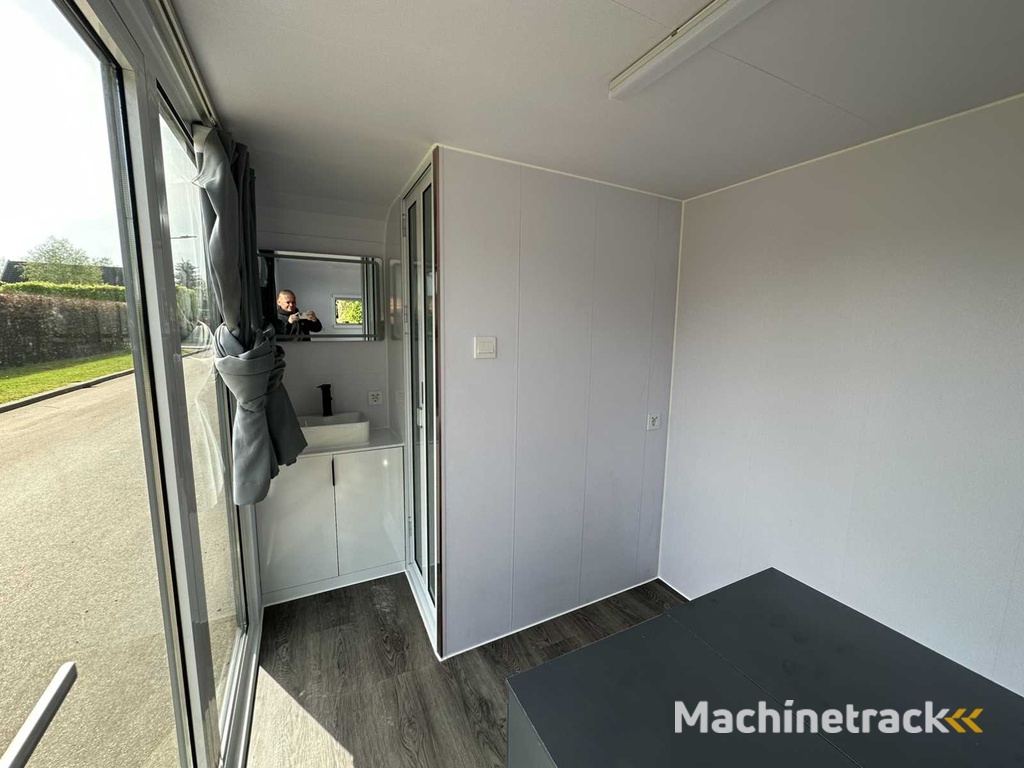 2025 Stahlworks Eco 4000 Ein weißes Tiny House / Atelier / Büro 2025