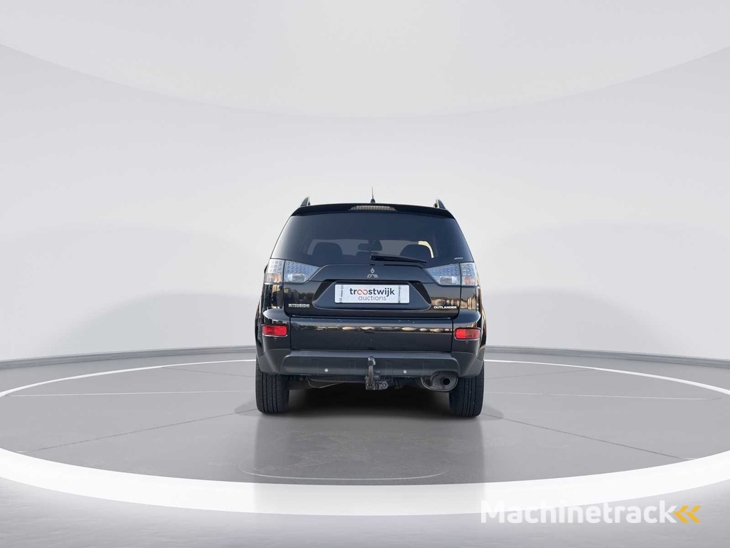 Mitsubishi -Outlander 2.4 Intense+ Sonderedition | 23-LSG-5