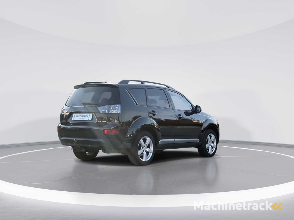 Mitsubishi -Outlander 2.4 Intense+ Sonderedition | 23-LSG-5