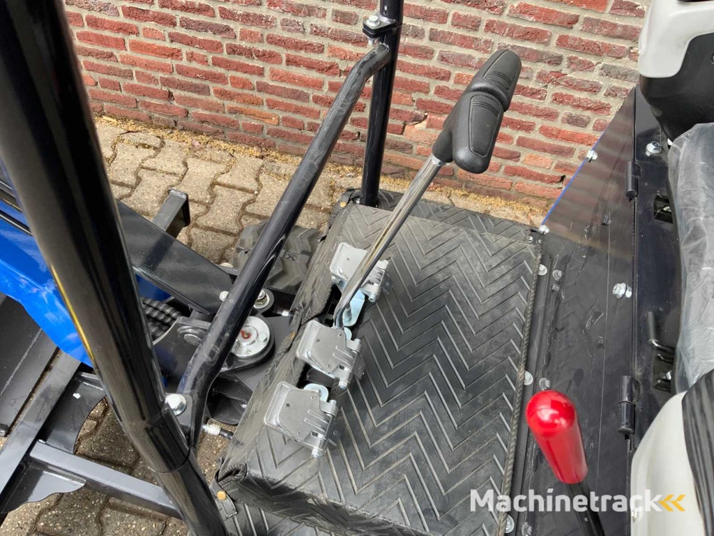 UF Equipment NM-18 Rupsgraafmachine