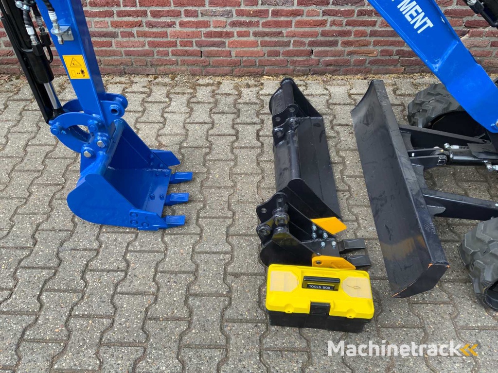 UF Equipment NM-18 Rupsgraafmachine