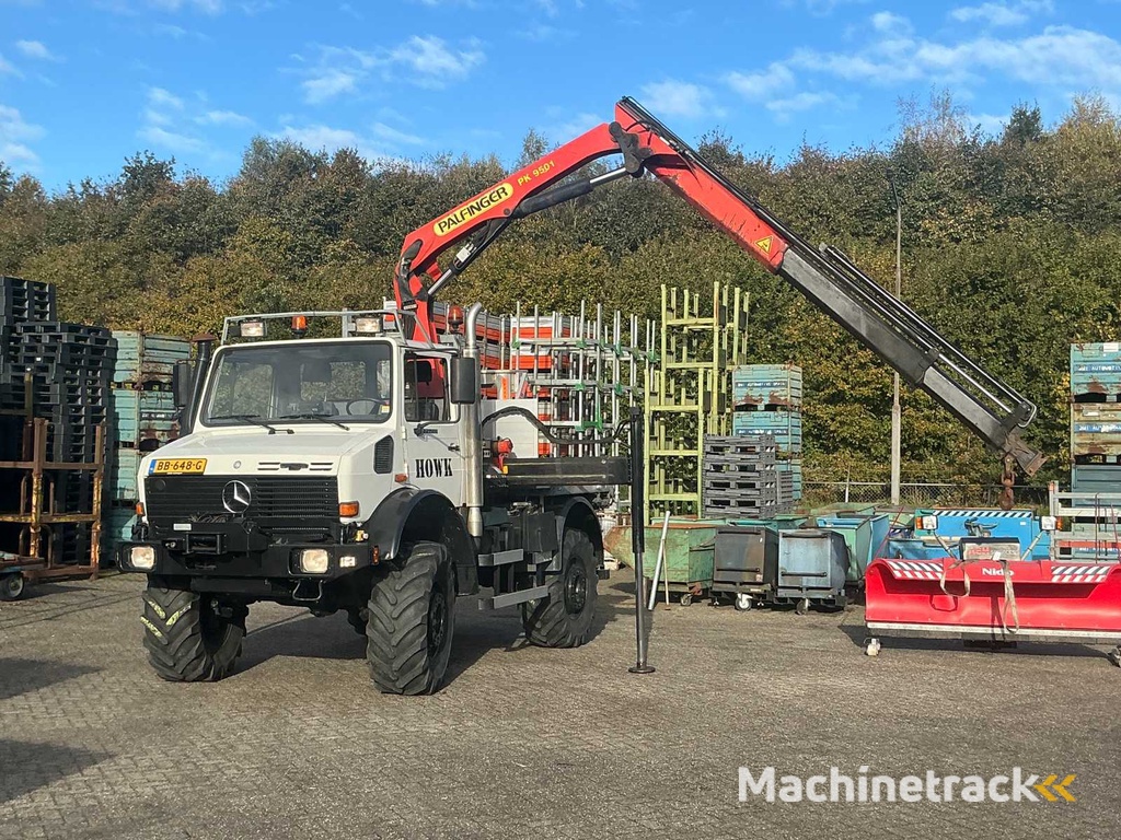 Mercedes-benz Unimog U2150L aus dem Baujahr 2002 mit Palfinger PK 9501 Kran und Hubarbeitsbühne