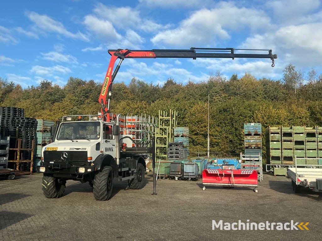 Mercedes-benz Unimog U2150L aus dem Baujahr 2002 mit Palfinger PK 9501 Kran und Hubarbeitsbühne