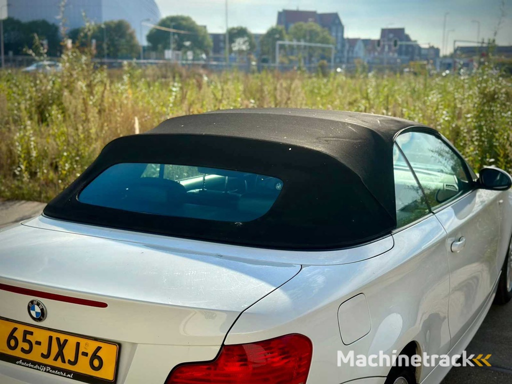 BMW 118i Cabrio Automatikgetriebe, 65-JXJ-6