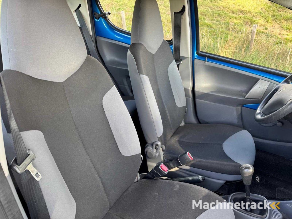Peugeot 107 1.0-12V XR, 95-PLJ-4
