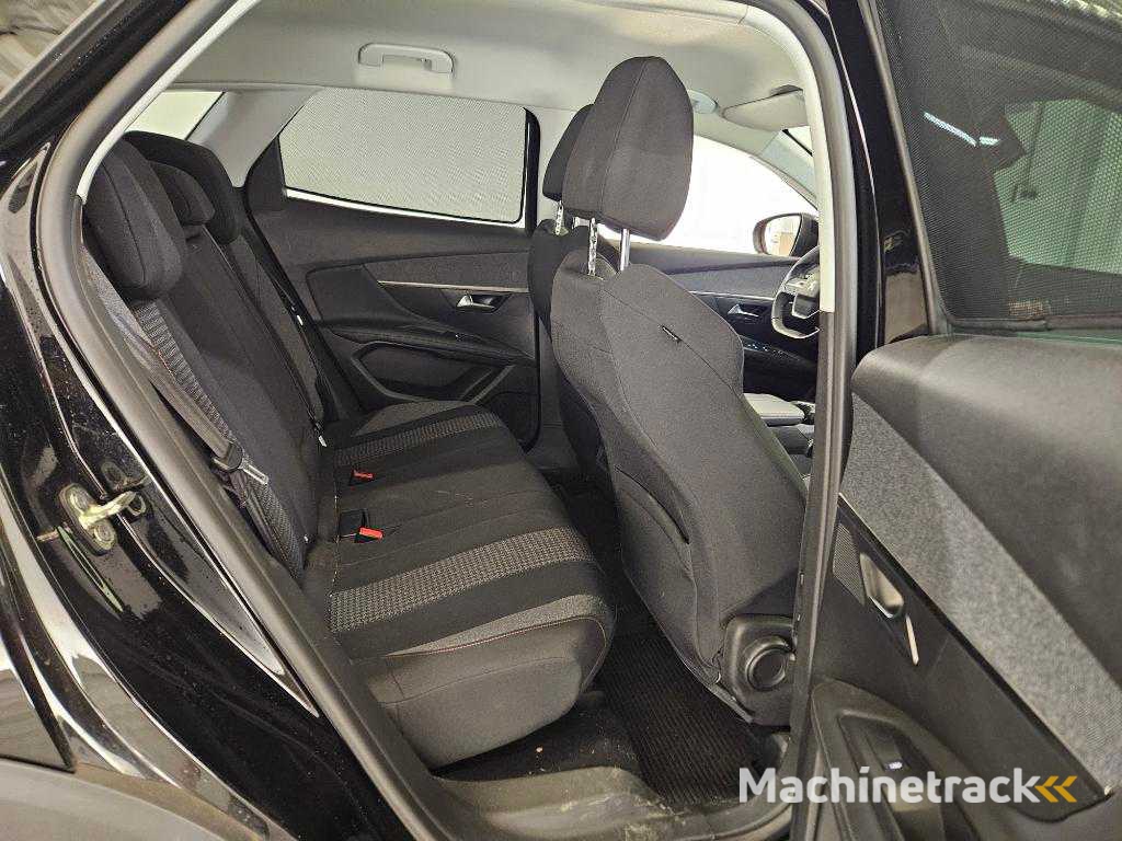 Peugeot 3008 1.2 PureTech Active , ; L-571-LK