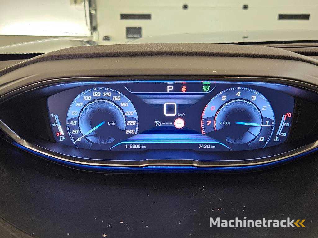 Peugeot 3008 1.2 PureTech Active , ; L-571-LK