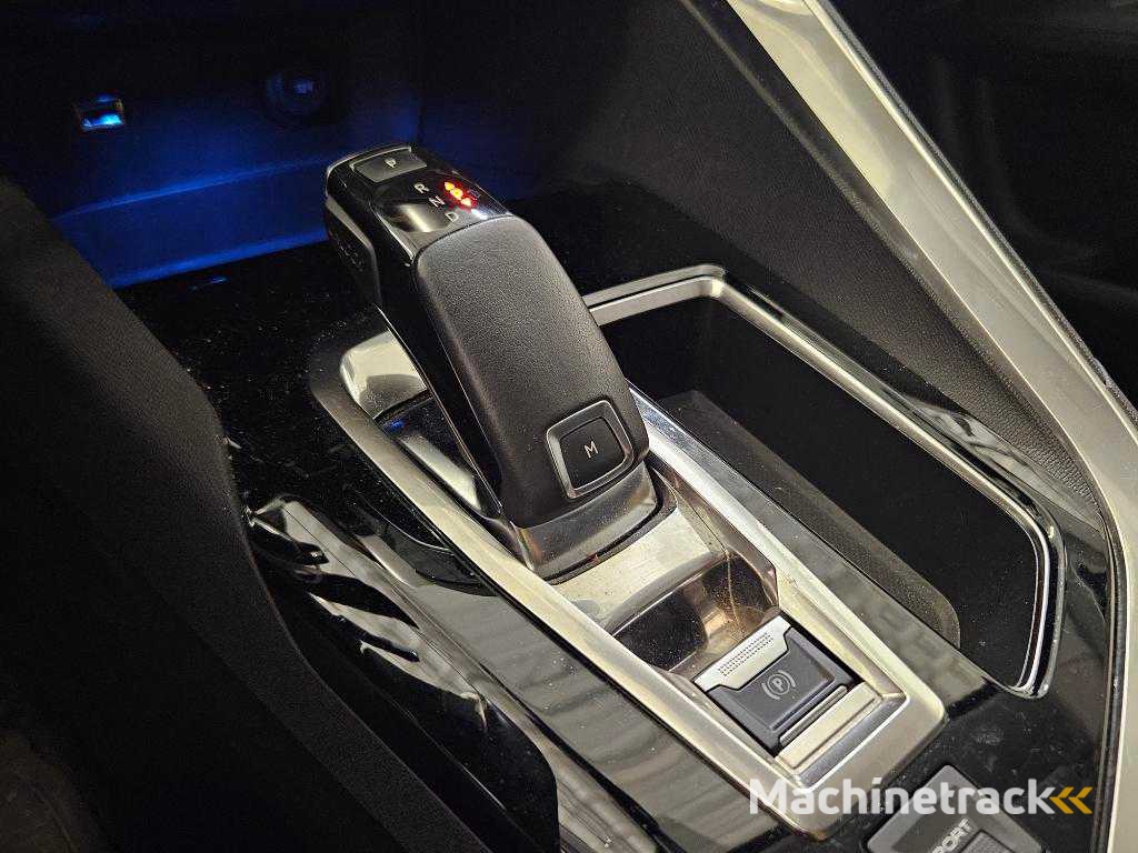 Peugeot 3008 1.2 PureTech Active , ; L-571-LK