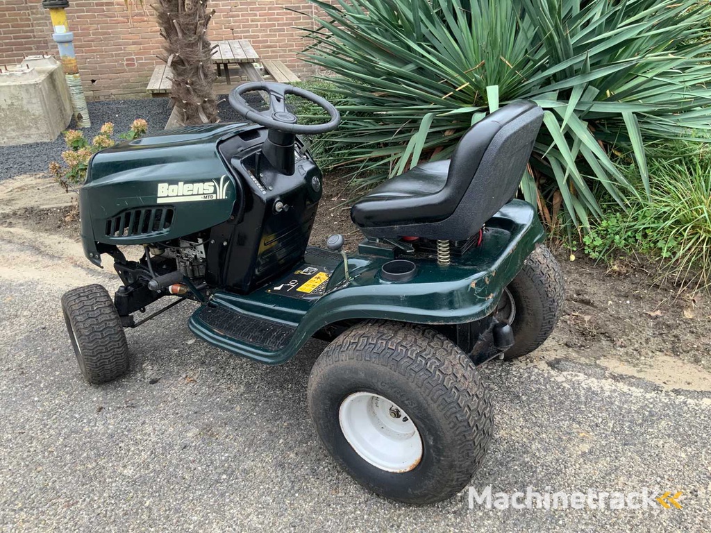 MTD BL135/96 Zitmaaier met trekhaak