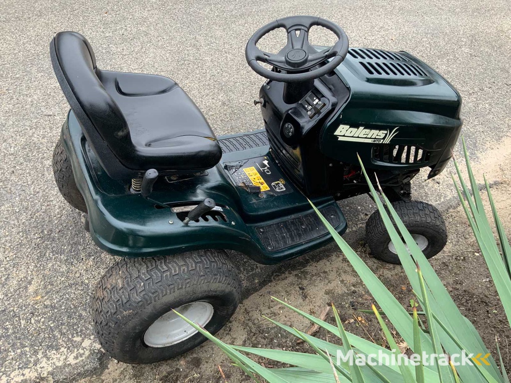 MTD BL135/96 Zitmaaier met trekhaak