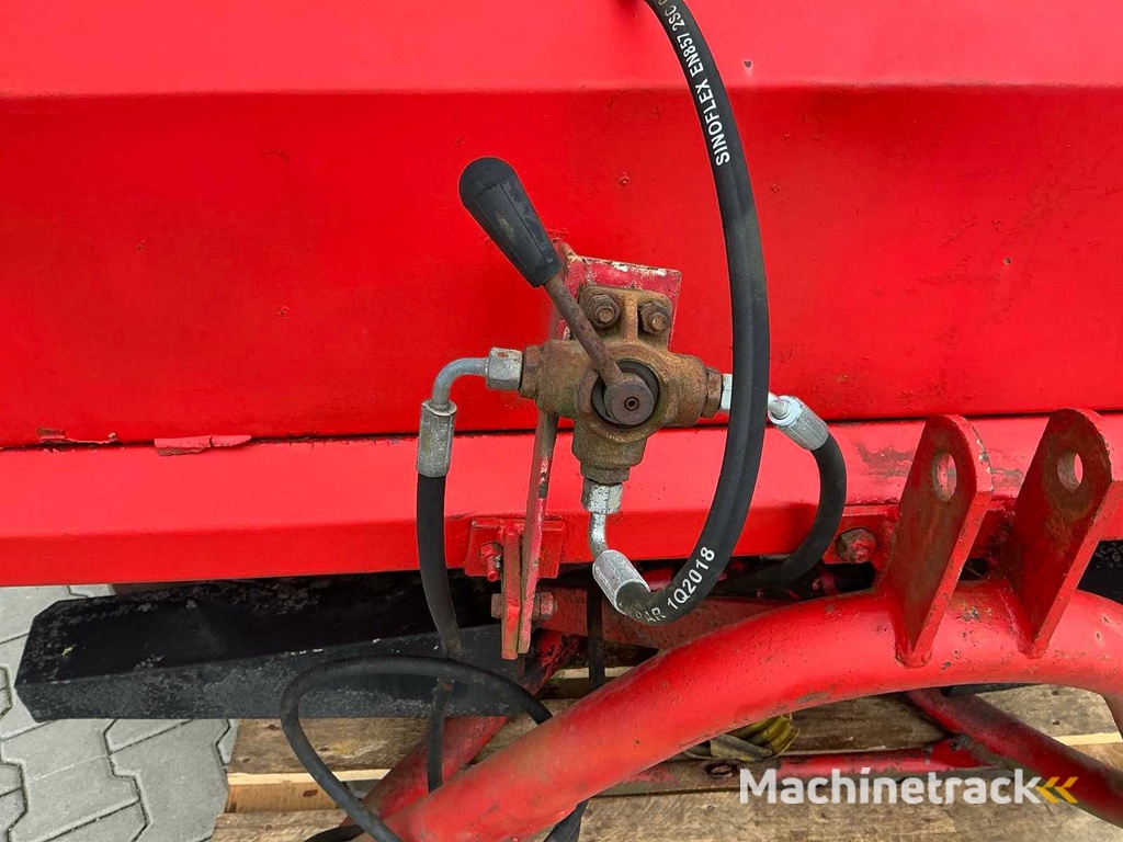 PZ Zweegers Spectra 800 Kunstmeststrooier