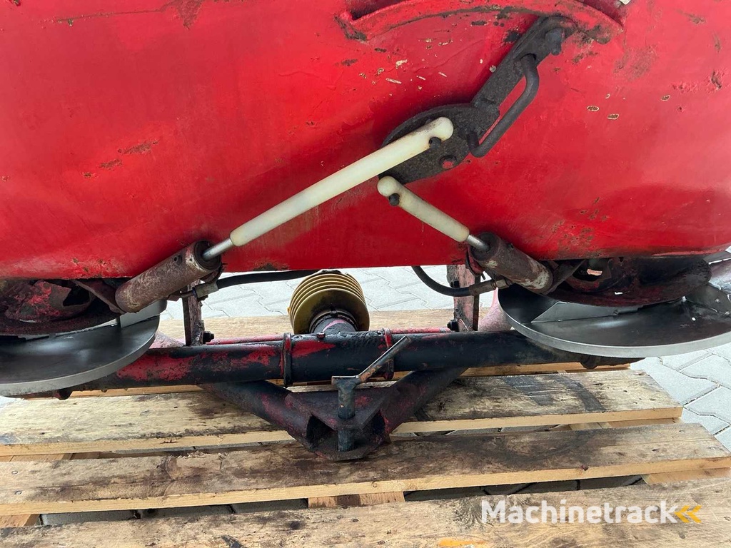 PZ Zweegers Spectra 800 Kunstmeststrooier