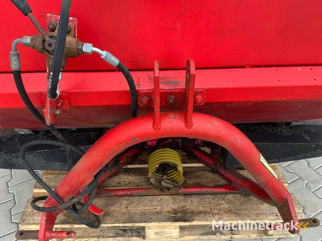 PZ Zweegers Spectra 800 Kunstmeststrooier