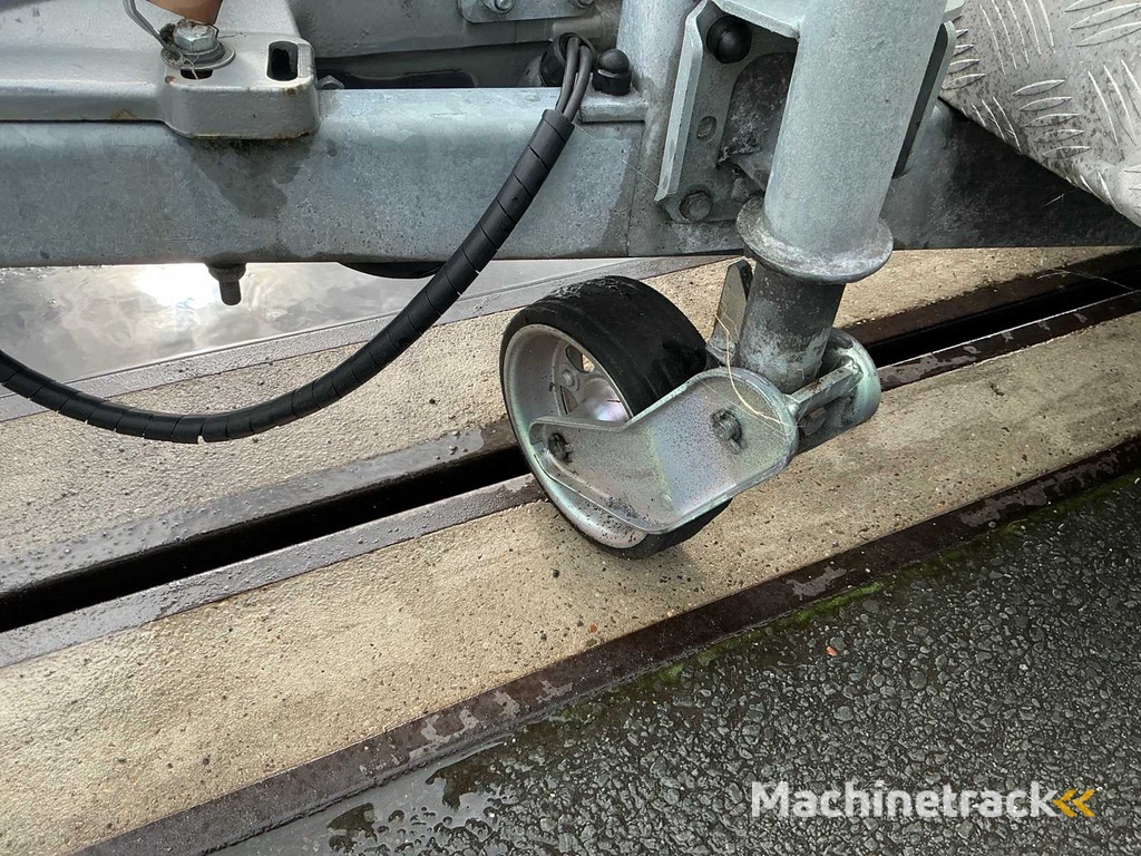 2016 Titan Jelsum Trailer