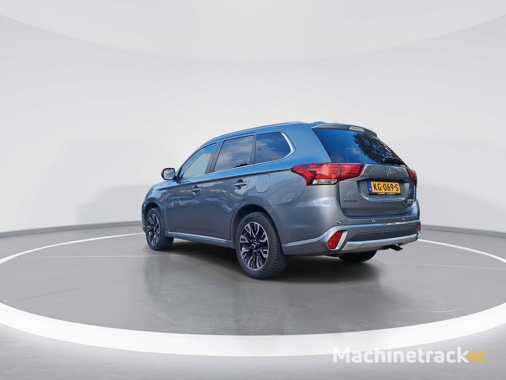 Mitsubishi Outlander 2.0 PHEV Instyle+ 2016 | KG-069-S