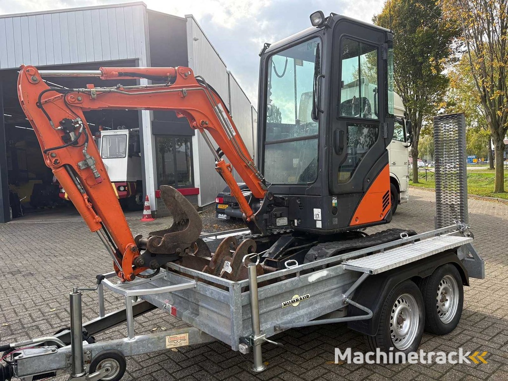 Hitachi - ZX17U-2 - Minigraafmachine incl. Aanhanger