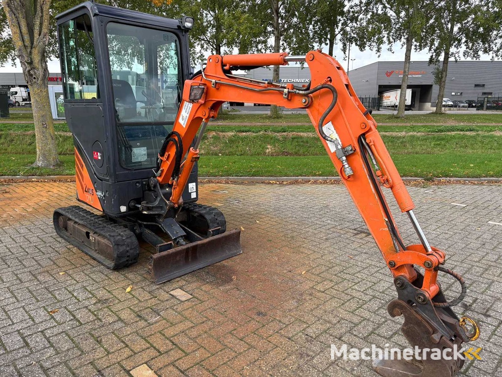 Hitachi - ZX17U-2 - Minigraafmachine incl. Aanhanger