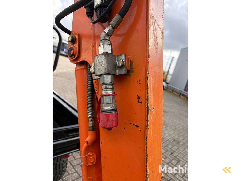 Hitachi - ZX17U-2 - Minigraafmachine incl. Aanhanger