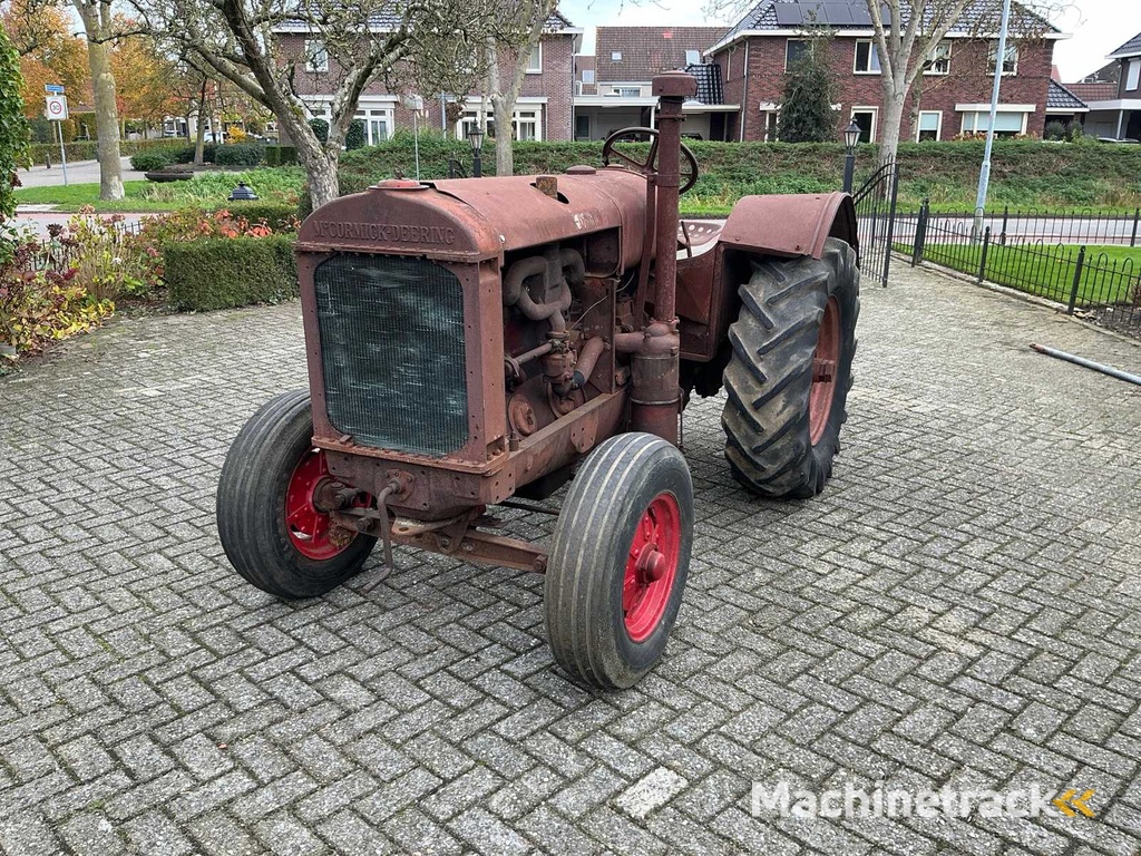 McCormick Deering W30 Oldtimer tractor