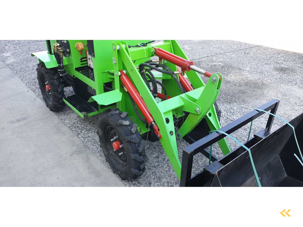 JPC ME18 4x4 wiellader