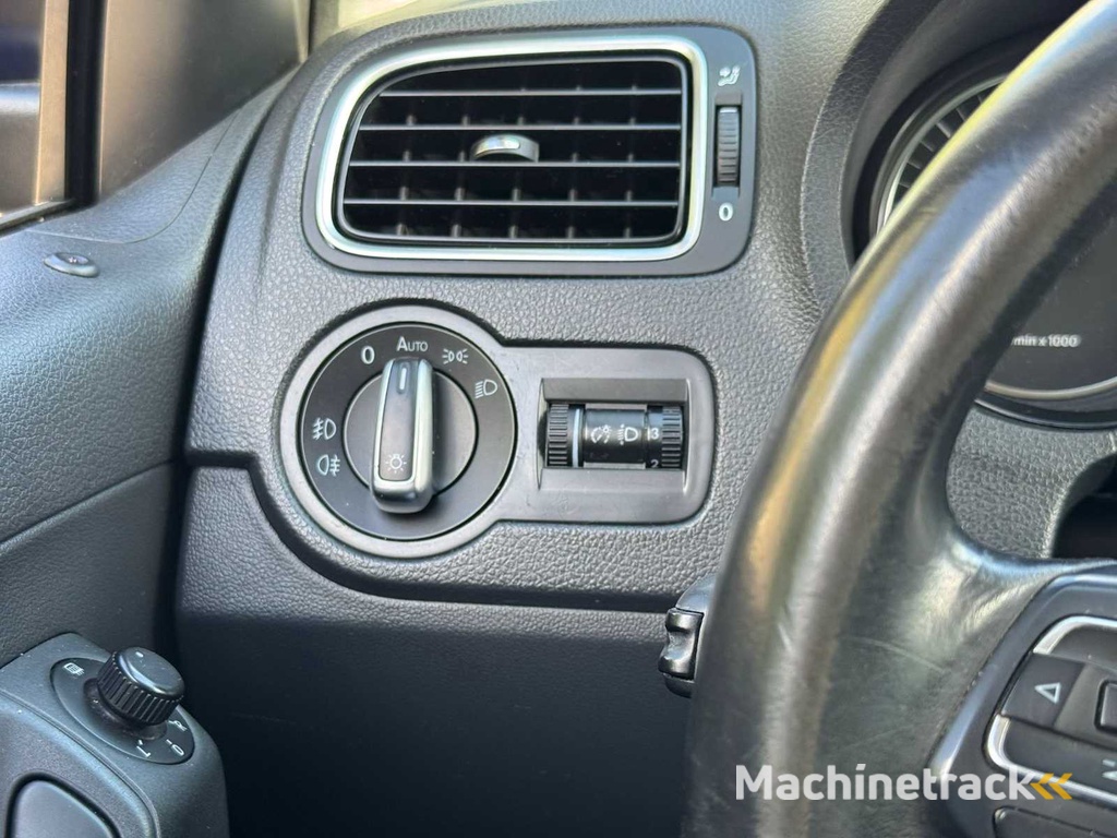 Volkswagen Polo 1.2 TDI BlueMotion Comfortline, 99-NXX-9