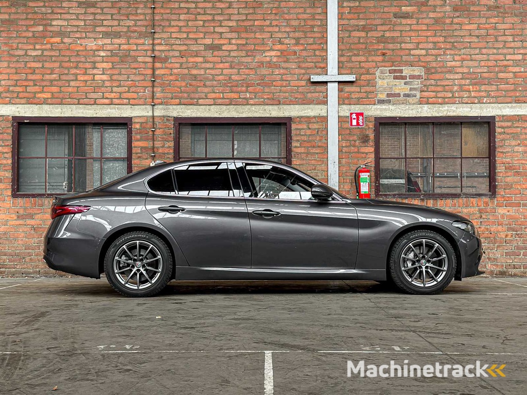 Alfa Romeo Giulia 2.0 T AWD Veloce Repetti B4 + ARMORED 280PS 2019, JDK-05-S